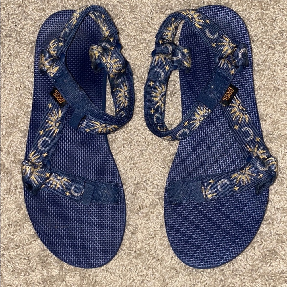Teva originals